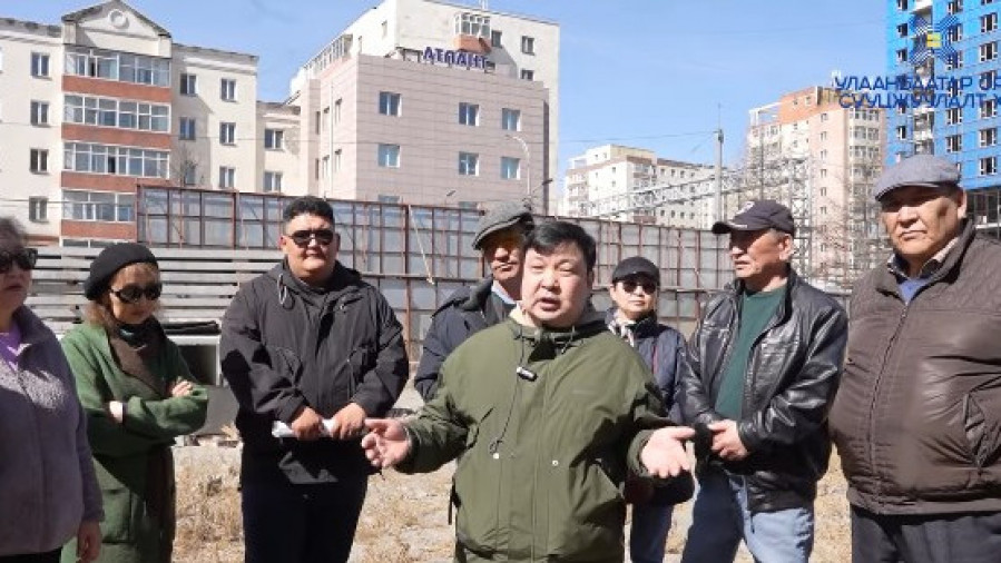ШИНЭ БАЙРНЫХАА ТҮЛХҮҮРИЙГ ГАРДАН АВААД ЗОГСОЖ БАЙХ ЁСТОЙ ХҮМҮҮС ГУДАМЖИНД ГАРЧ, ОРЦООР АМЬДАРЧ БАЙНА