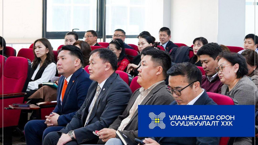 Гүйцэтгэх захирал З.Төмөртөмөө болон Баянгол дүүргийн Засаг дарга Ө.Сумъяабаатар нар дахин төлөвлөлтийн асуудлаар санал солилцлоо